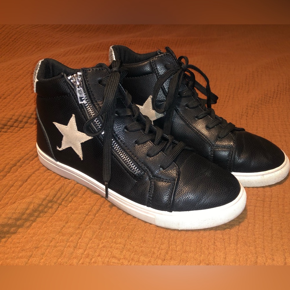 Women’s fashion shoes